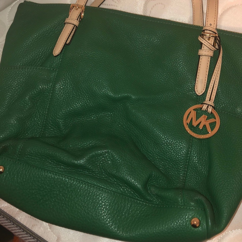 Purse - Picture 2 of 5